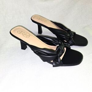 Modern Rebel Fancy Black Puff Knotted Heeled Sz. 10 Casual Party Elegant Evening